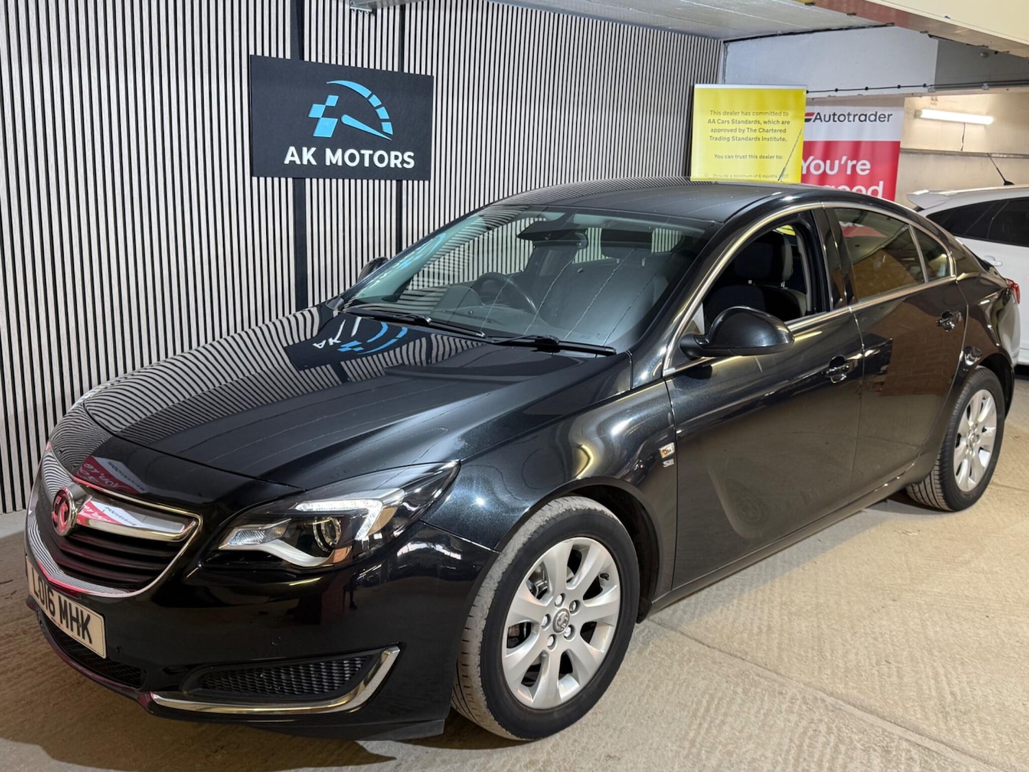 Used Vauxhall Insignia 2016 for sale - 78115480: Photo 3