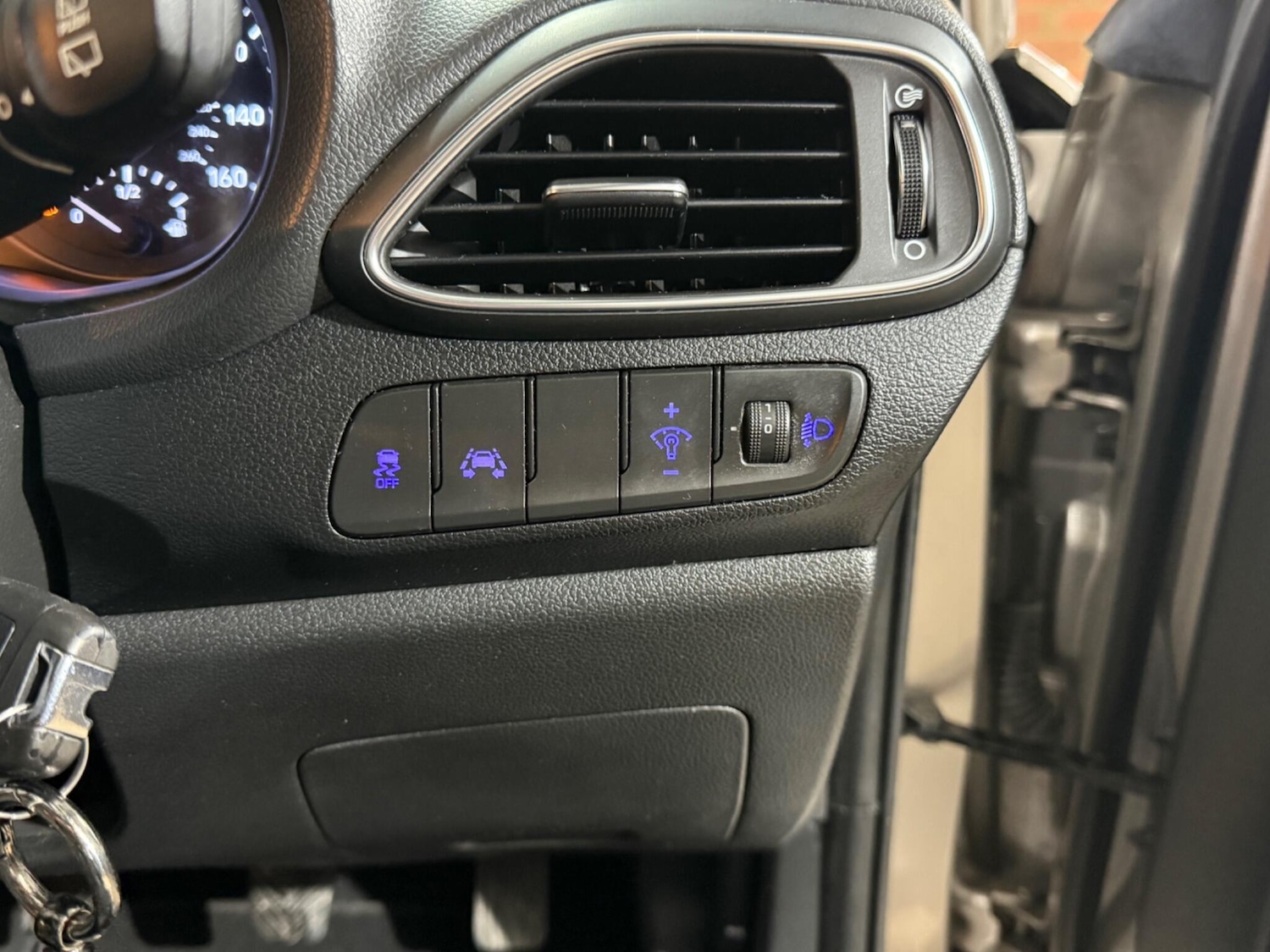 Used Hyundai i30 2018 for sale - 77305627: Photo 27