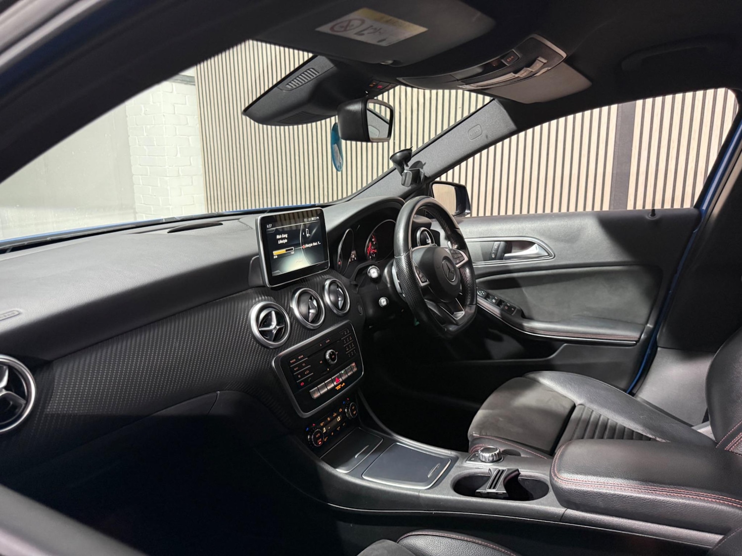 Used Mercedes-Benz A-Class 2015 for sale - 76988243: Photo 17