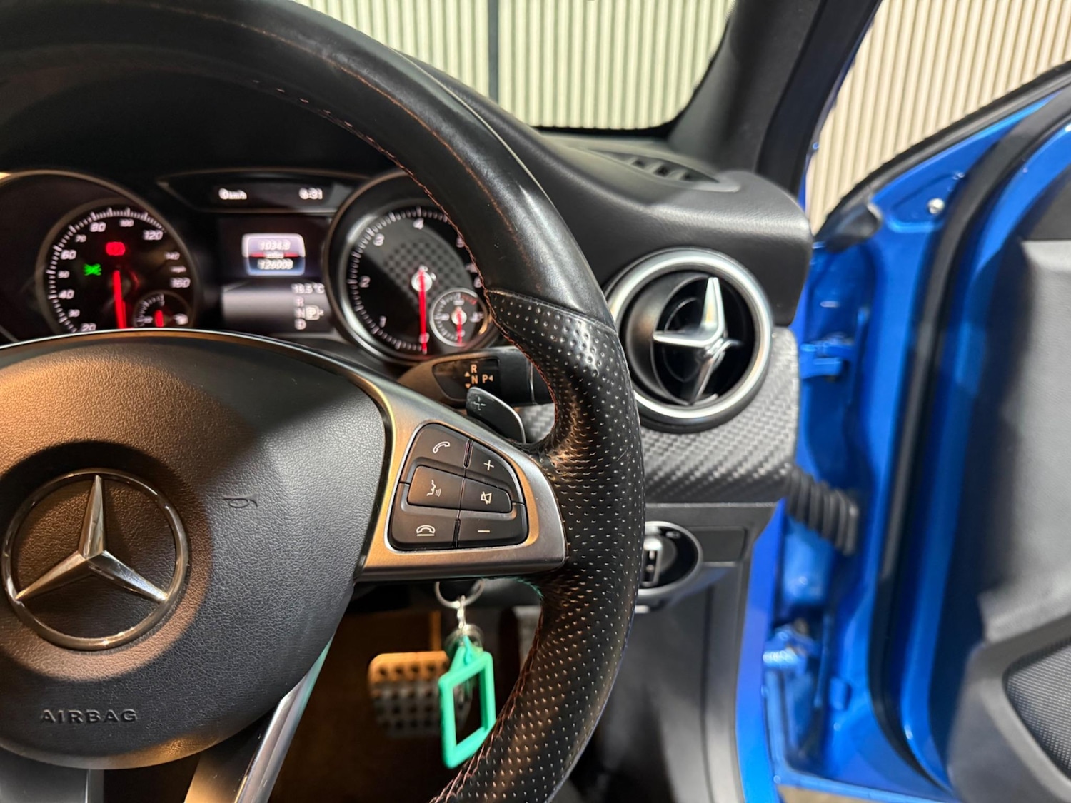 Used Mercedes-Benz A-Class 2015 for sale - 76988243: Photo 24