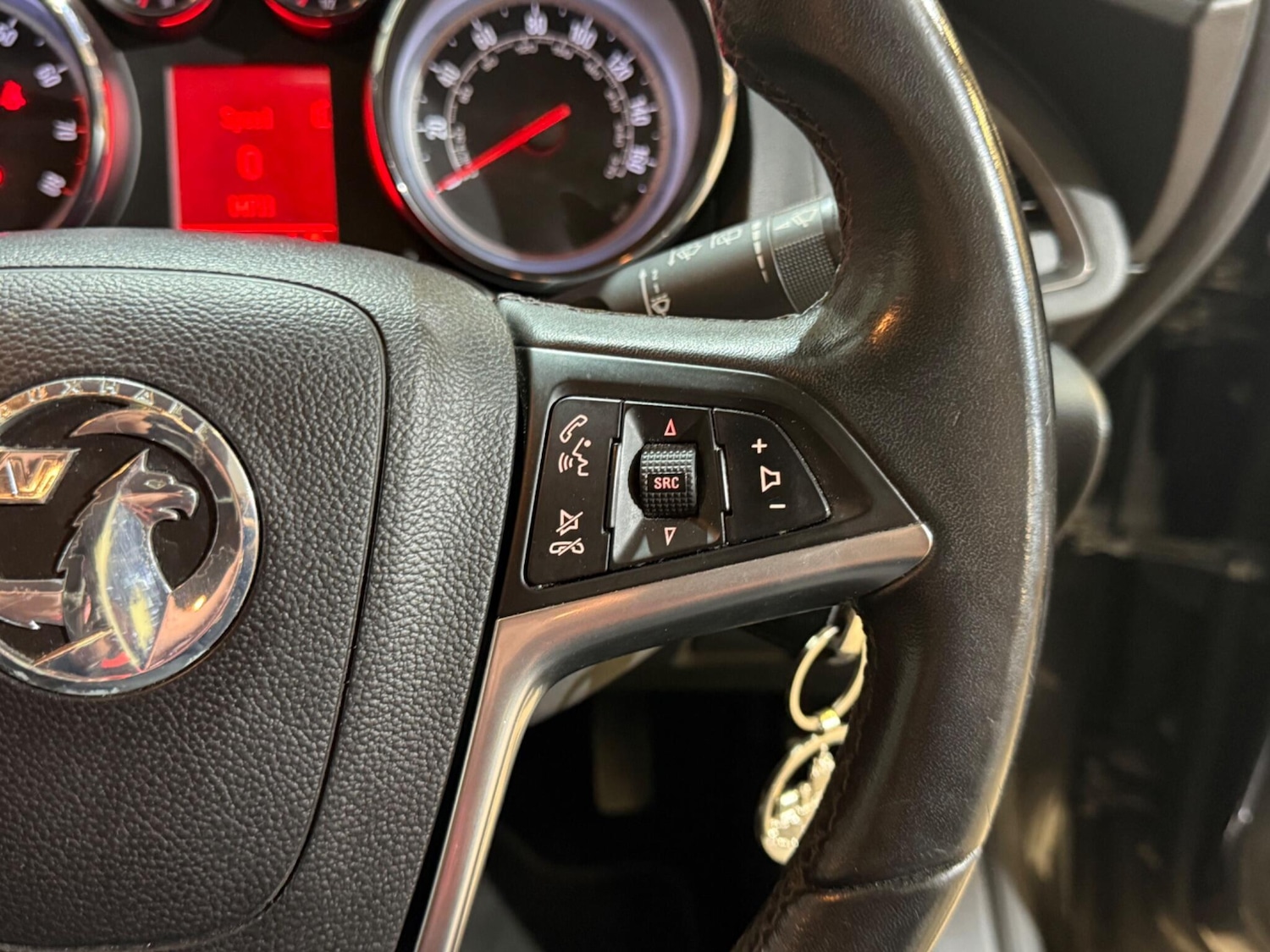 Used Vauxhall Astra 2011 for sale - 78019531: Photo 22