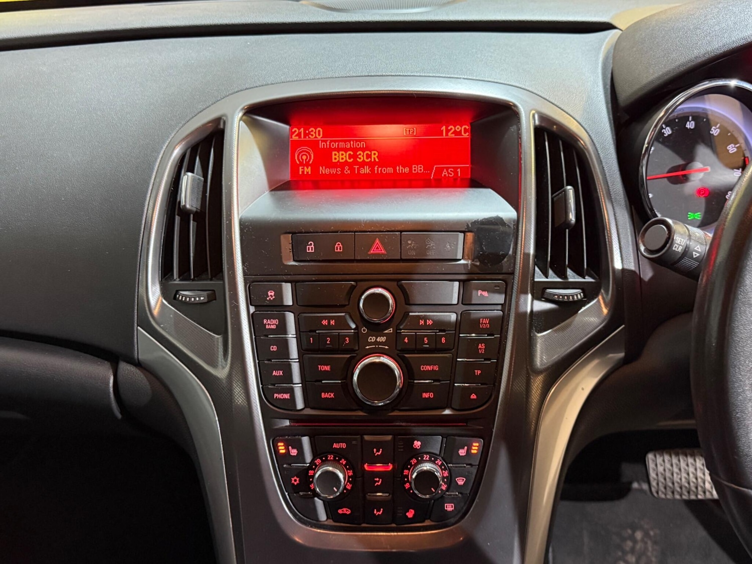 Used Vauxhall Astra 2011 for sale - 78019531: Photo 24