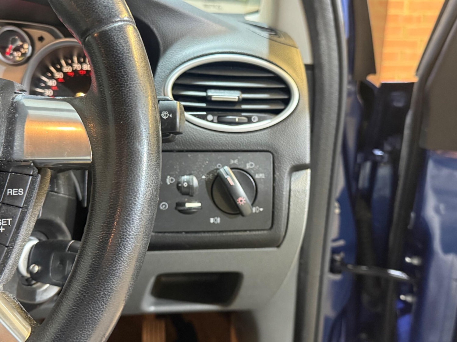 Used Ford Focus 2009 for sale - 77898261: Photo 23