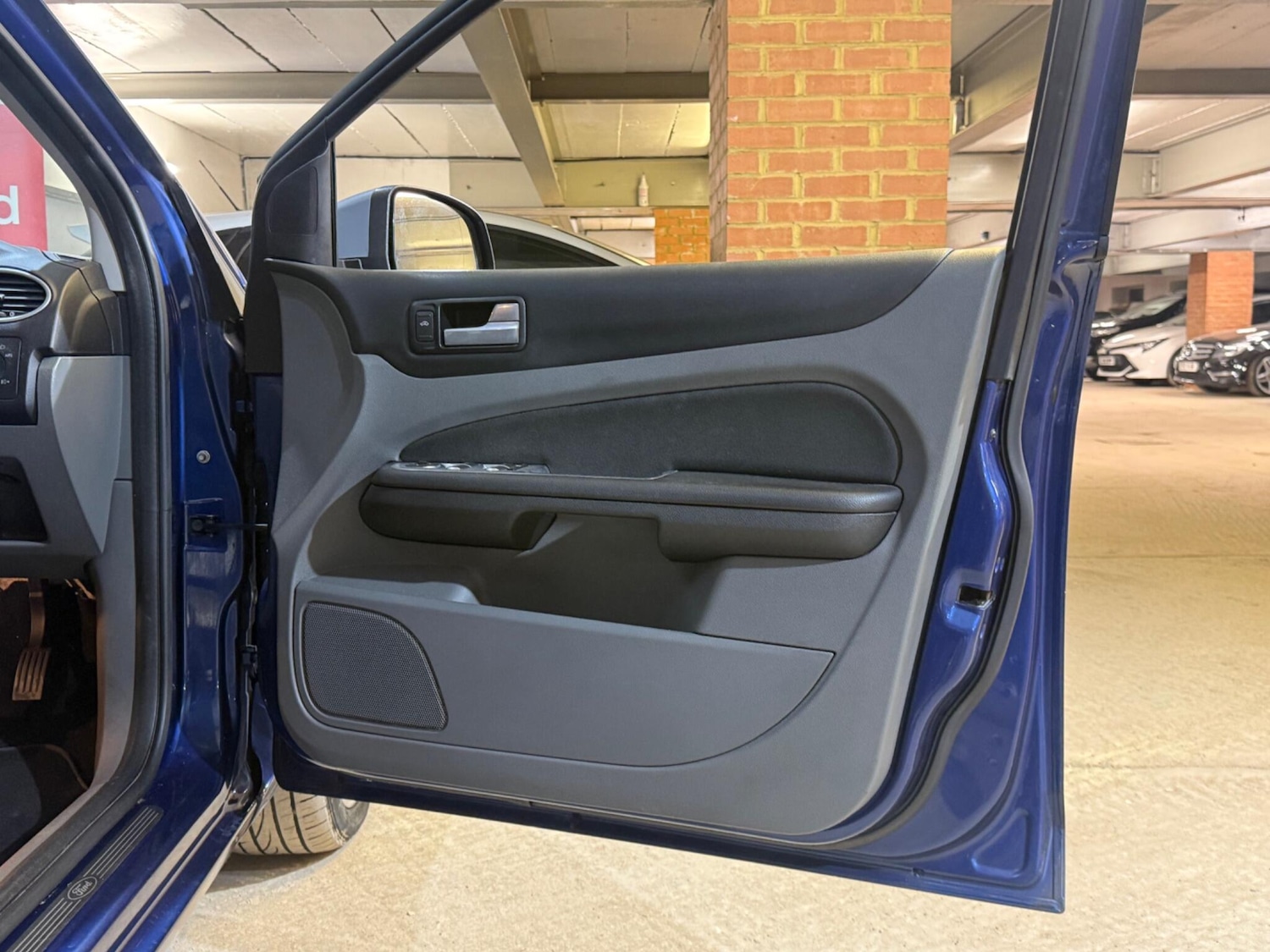 Used Ford Focus 2009 for sale - 77898261: Photo 25