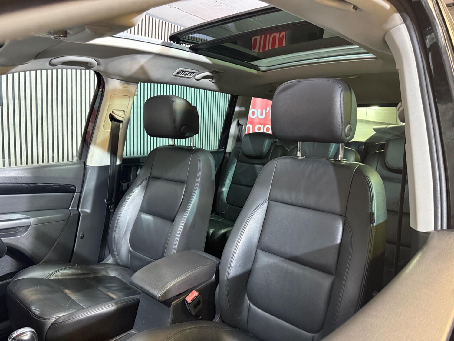 Used Volkswagen Sharan 2017 for sale - 76425694: Photo 30