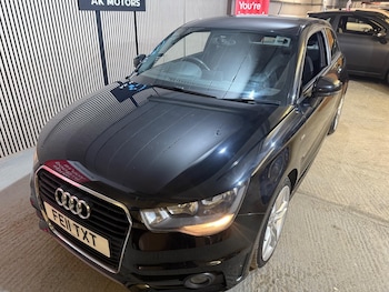 Used Audi A1 2011 for sale - 76425551: Photo