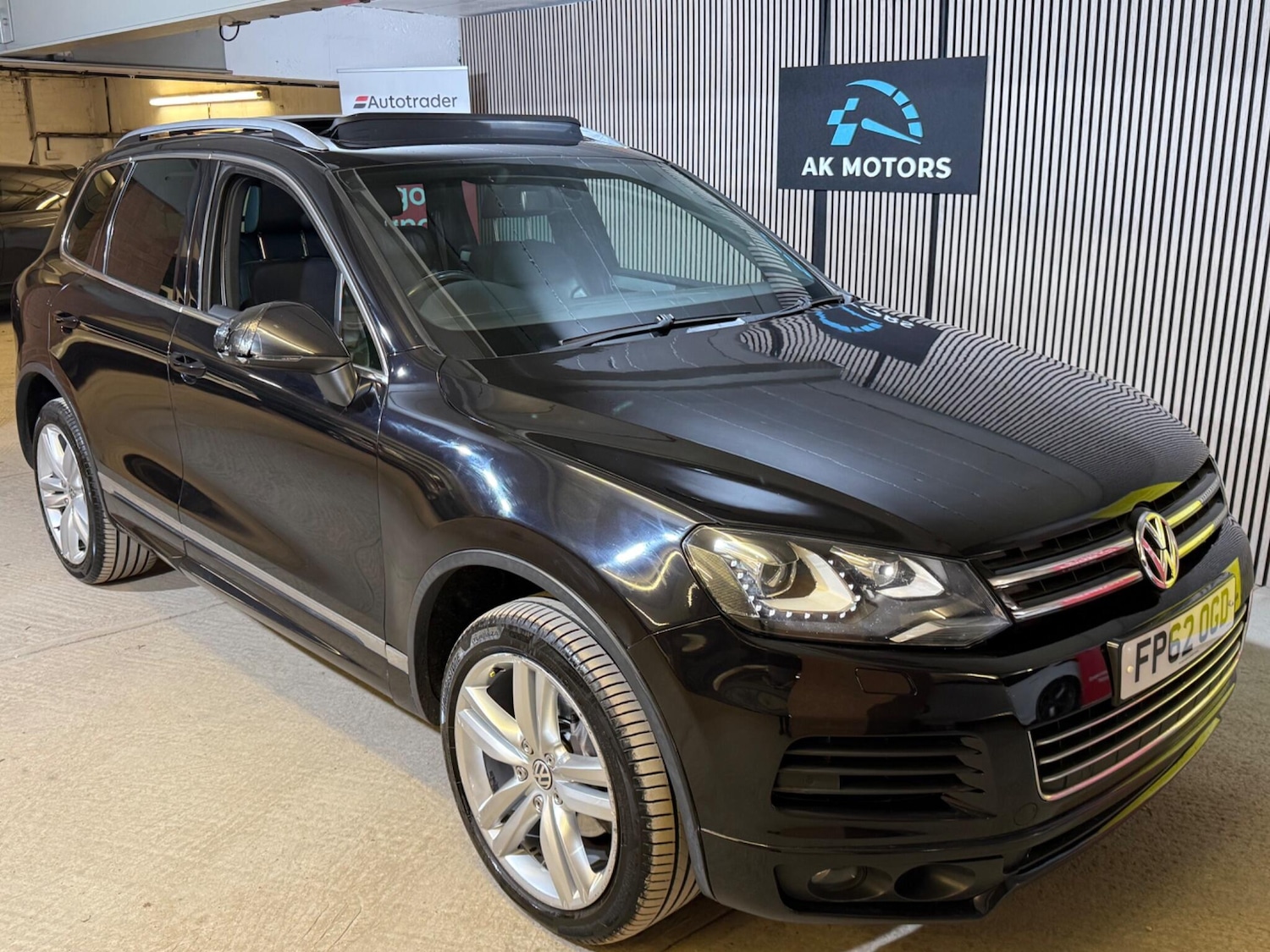 Used Volkswagen Touareg 2012 for sale - 77957925: Photo 10