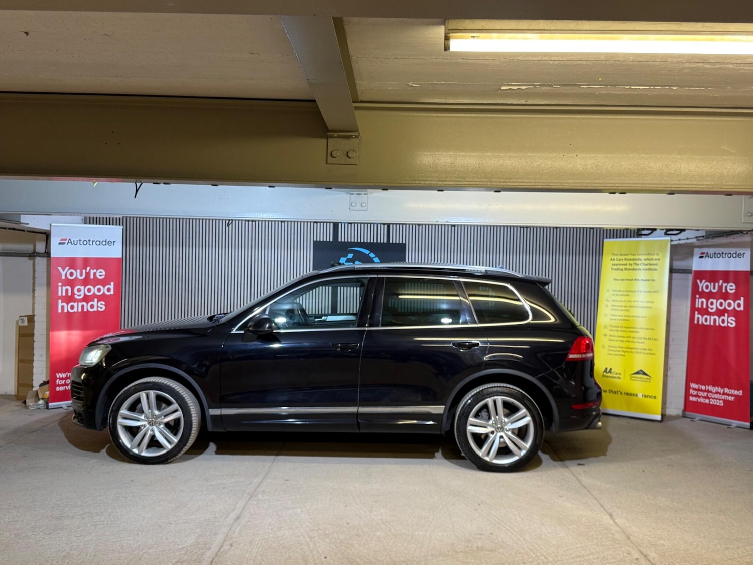 Used Volkswagen Touareg 2012 for sale - 77957925: Photo 14