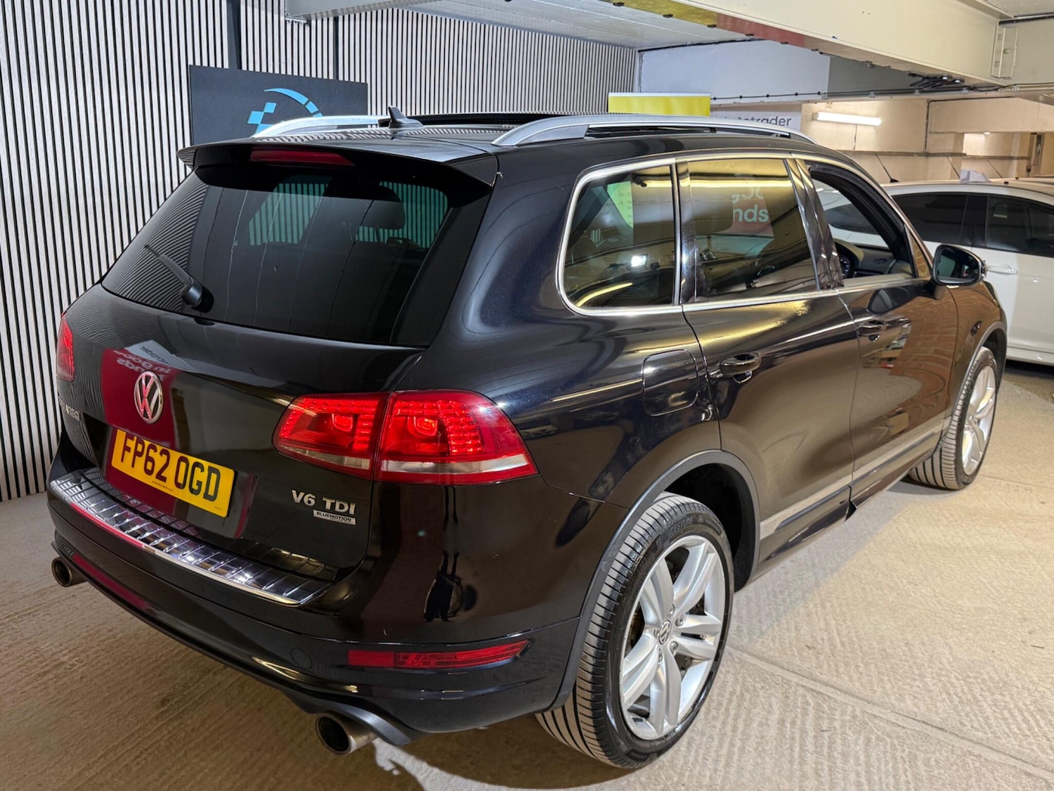 Used Volkswagen Touareg 2012 for sale - 77957925: Photo 18