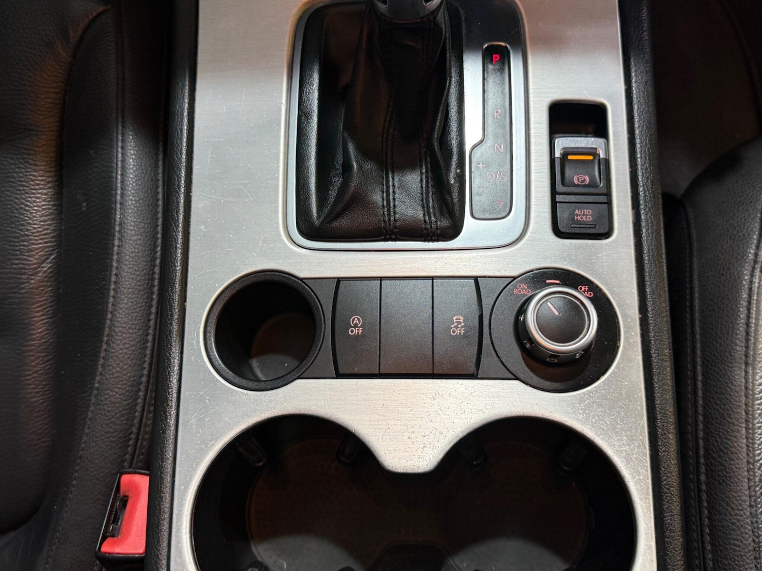 Used Volkswagen Touareg 2012 for sale - 77957925: Photo 31