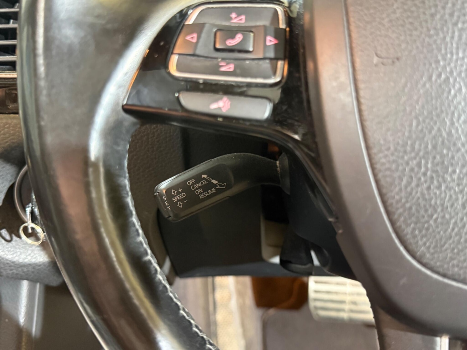 Used Volkswagen Touareg 2012 for sale - 77957925: Photo 34