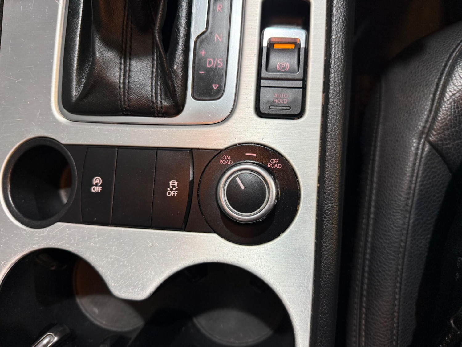 Used Volkswagen Touareg 2012 for sale - 77957925: Photo 35