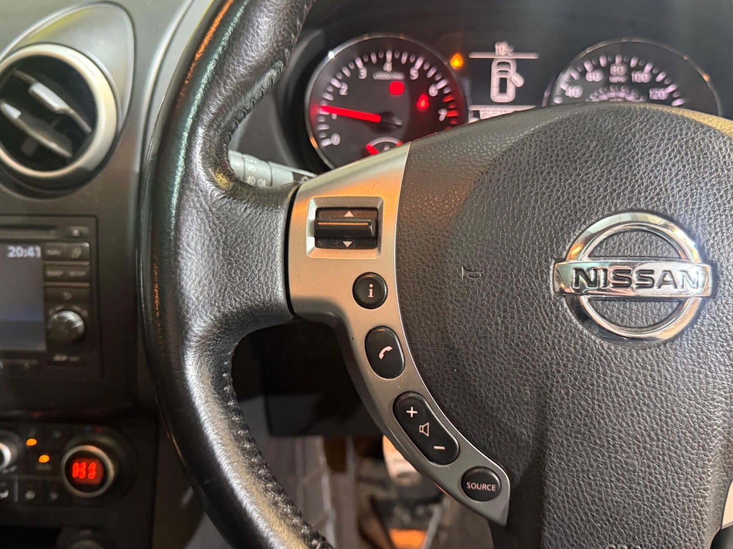 Used Nissan Qashqai for sale - 77658633: Photo 42