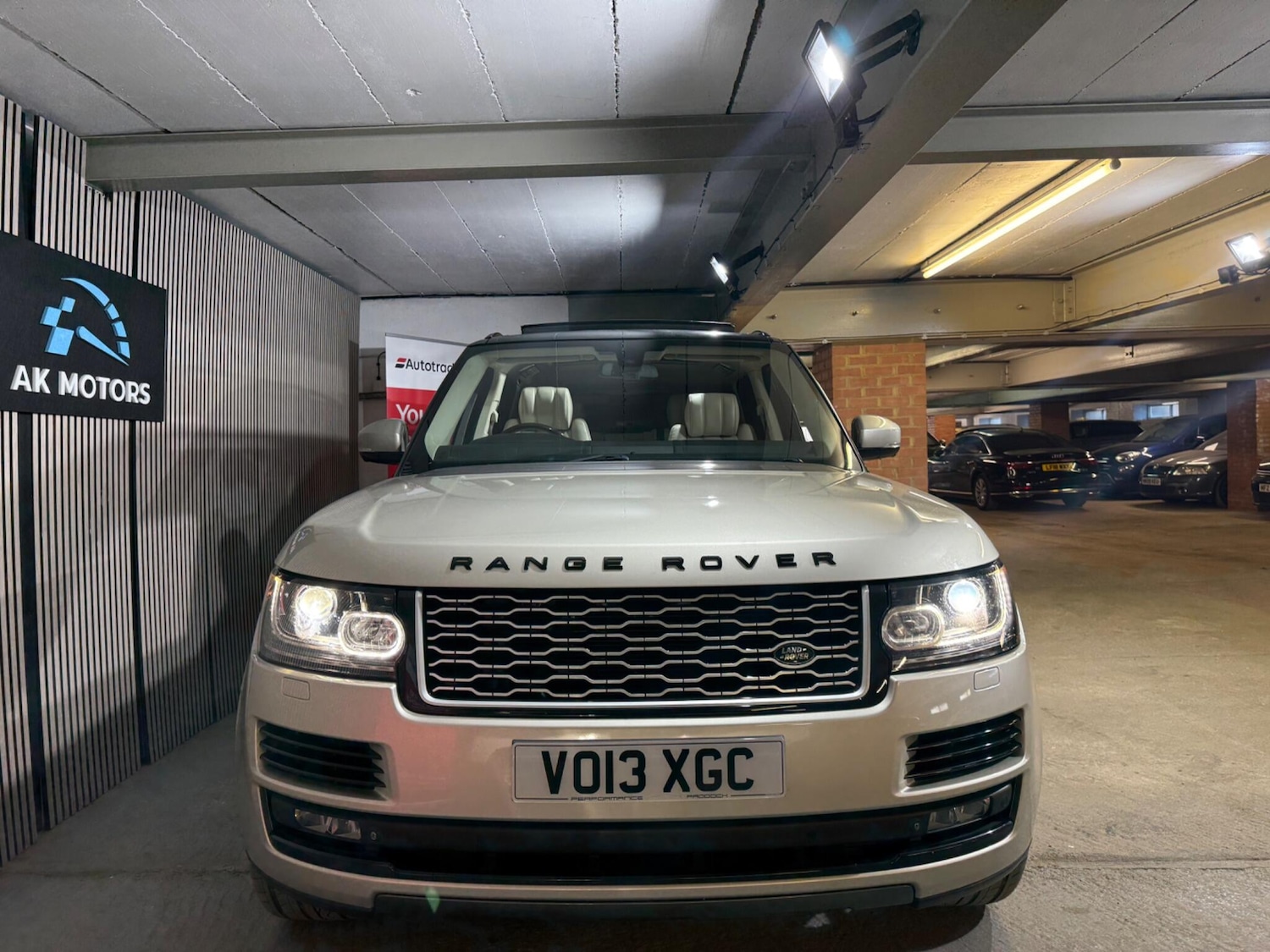 Used Land Rover Range Rover for sale - 76995870: Photo 10