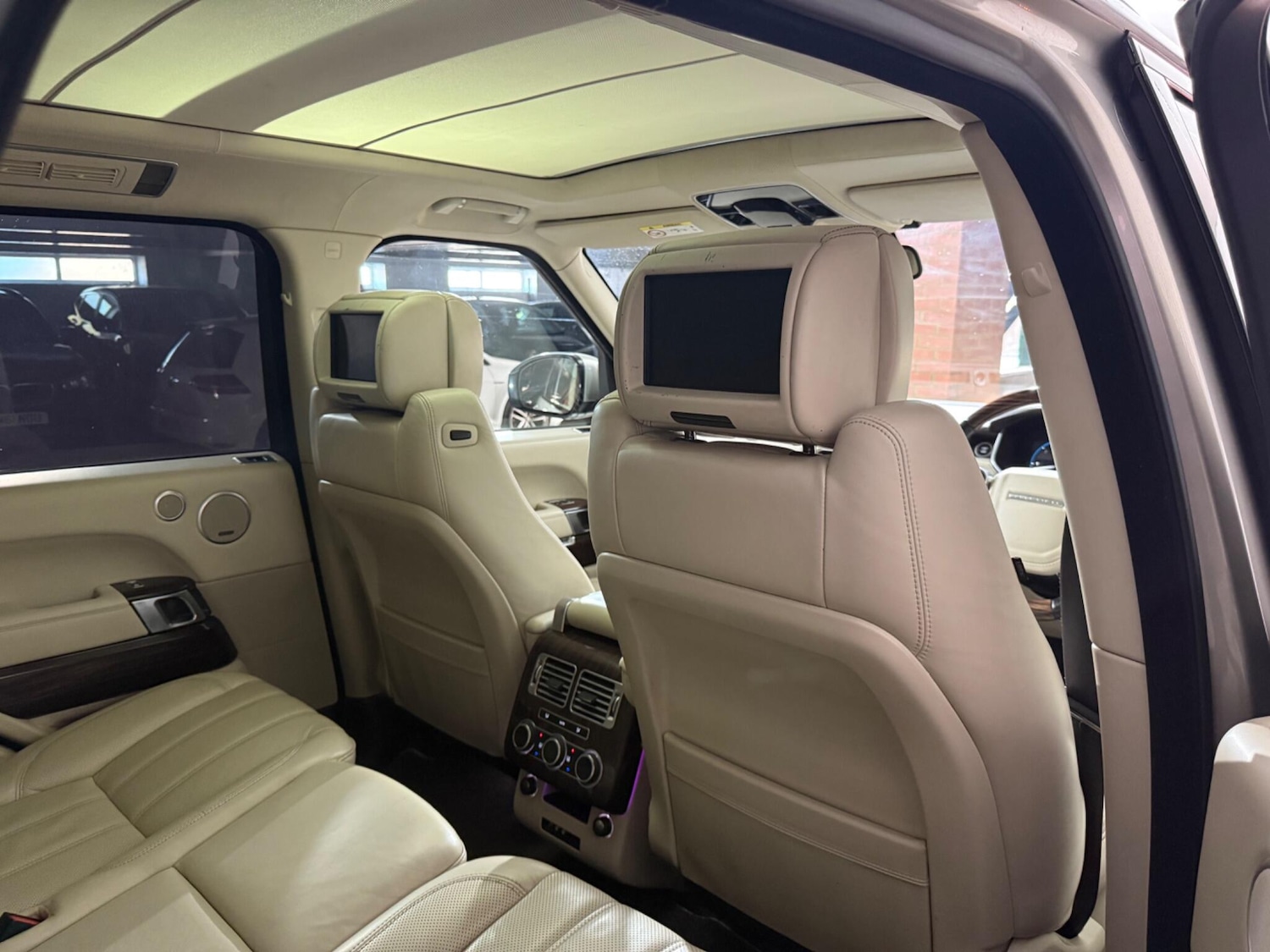 Used Land Rover Range Rover for sale - 76995870: Photo 25