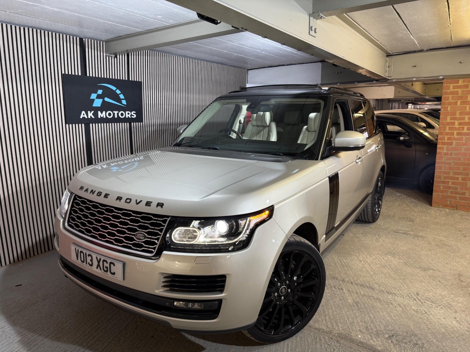 Used Land Rover Range Rover for sale - 76995870: Photo 3