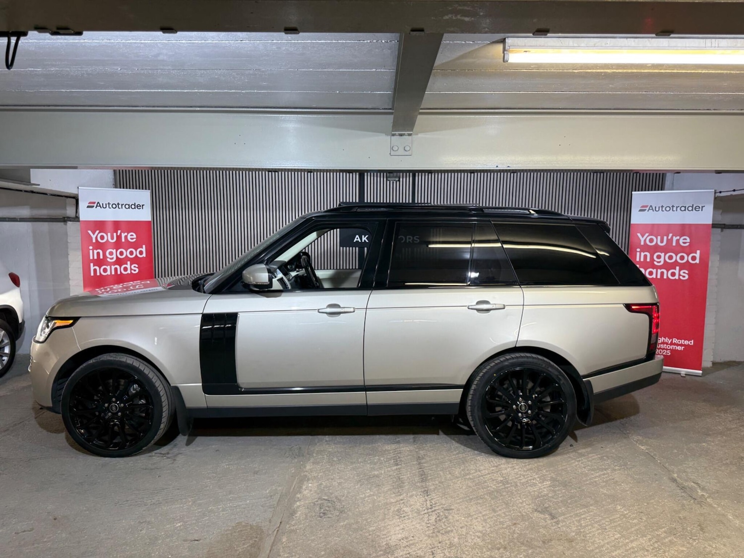 Used Land Rover Range Rover for sale - 76995870: Photo 4