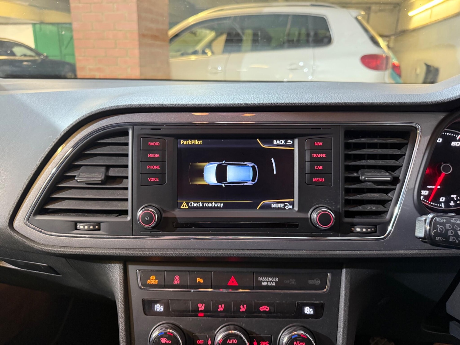 Used SEAT Leon 2014 for sale - 76423985: Photo 23