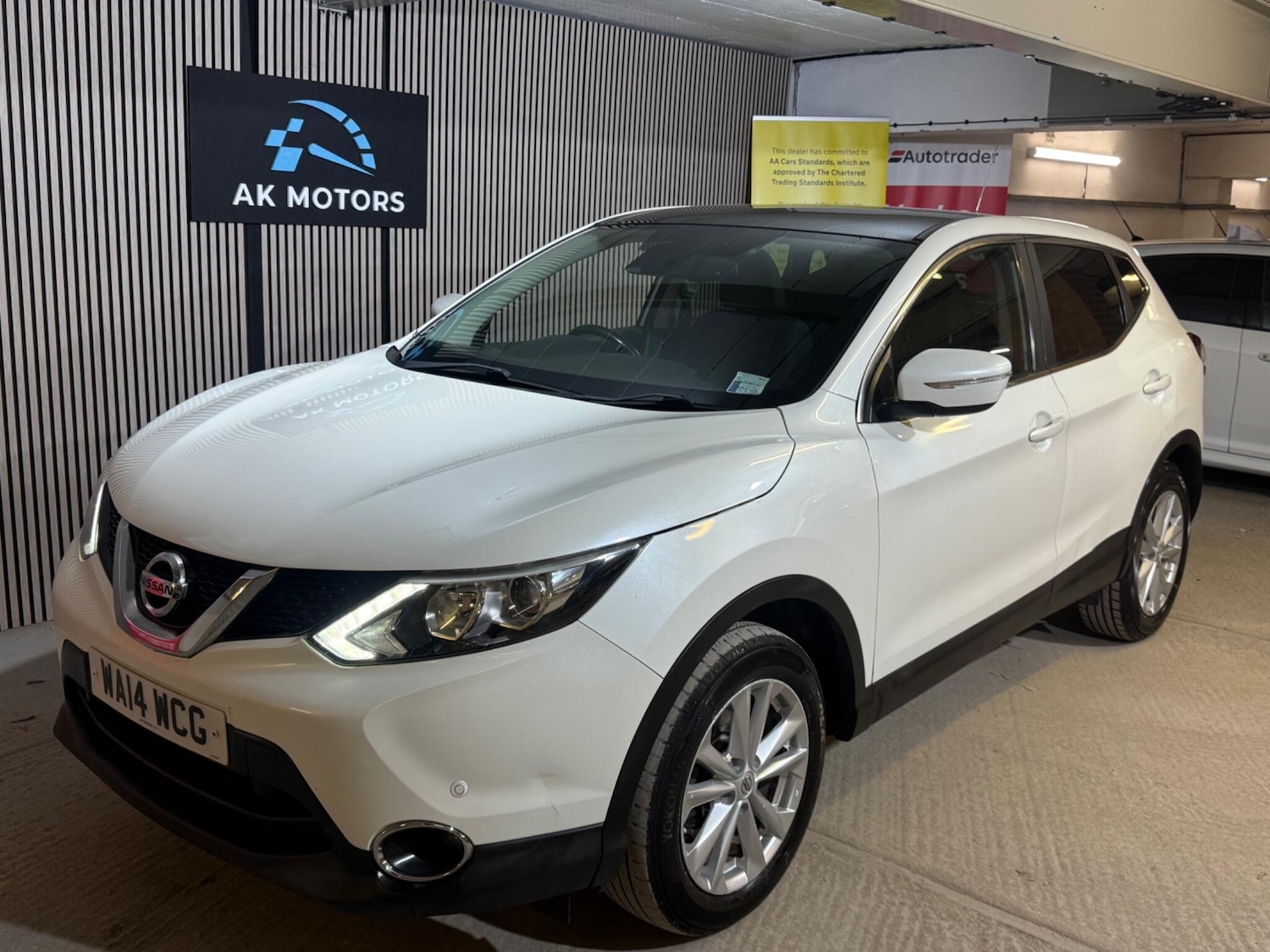 Used Nissan Qashqai 2014 for sale - 77940161: Photo 2