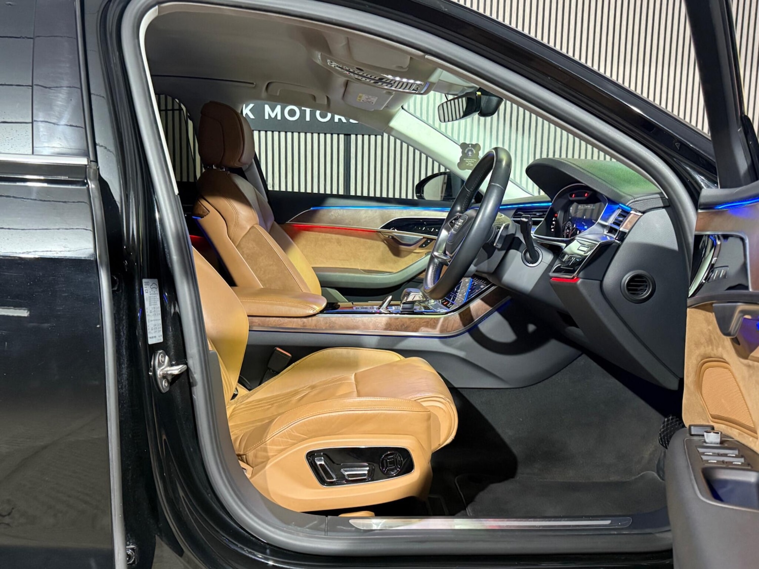 Used Audi A8 2018 for sale - 77634002: Photo 32