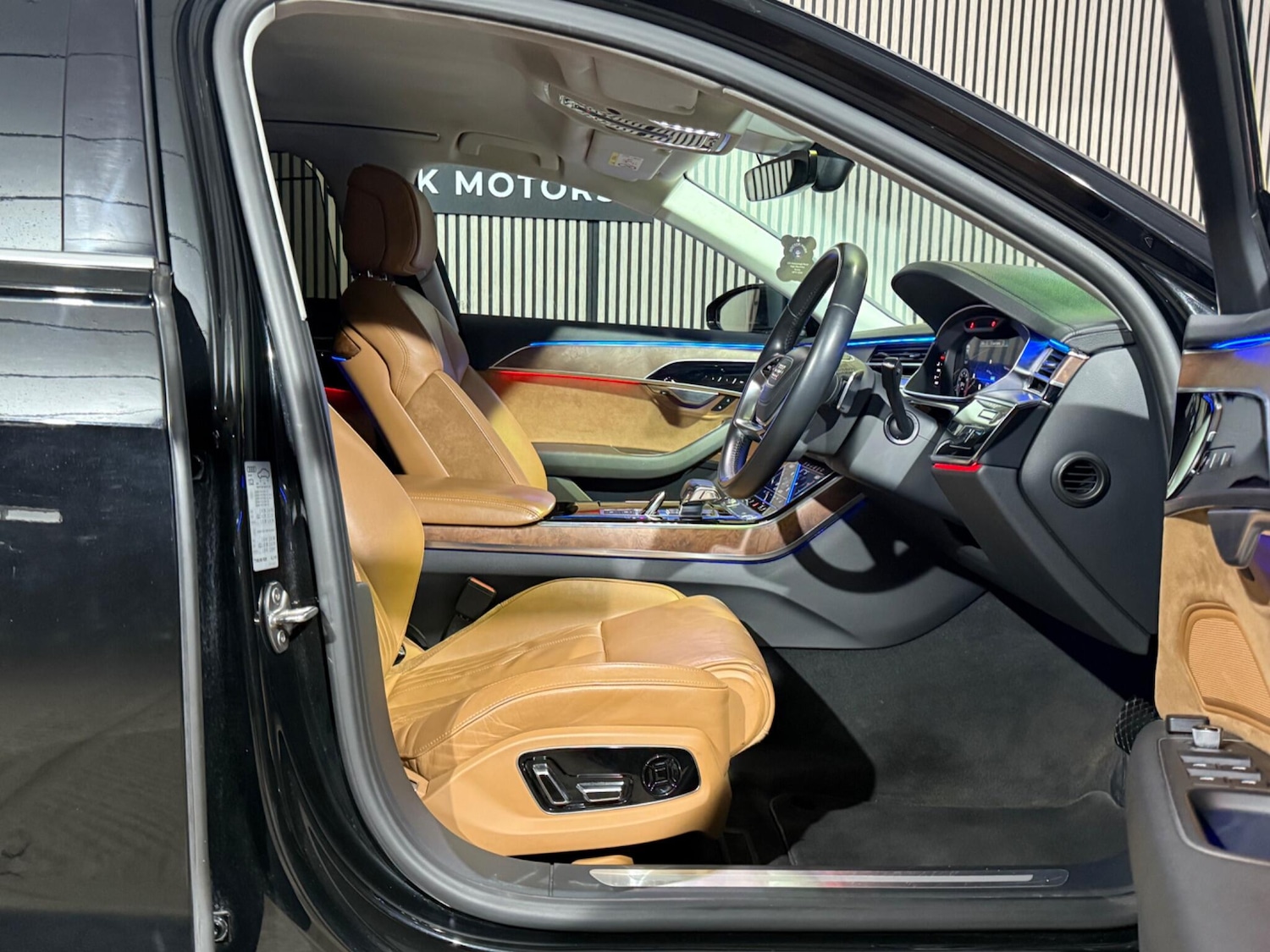 Used Audi A8 2018 for sale - 77634002: Photo 33