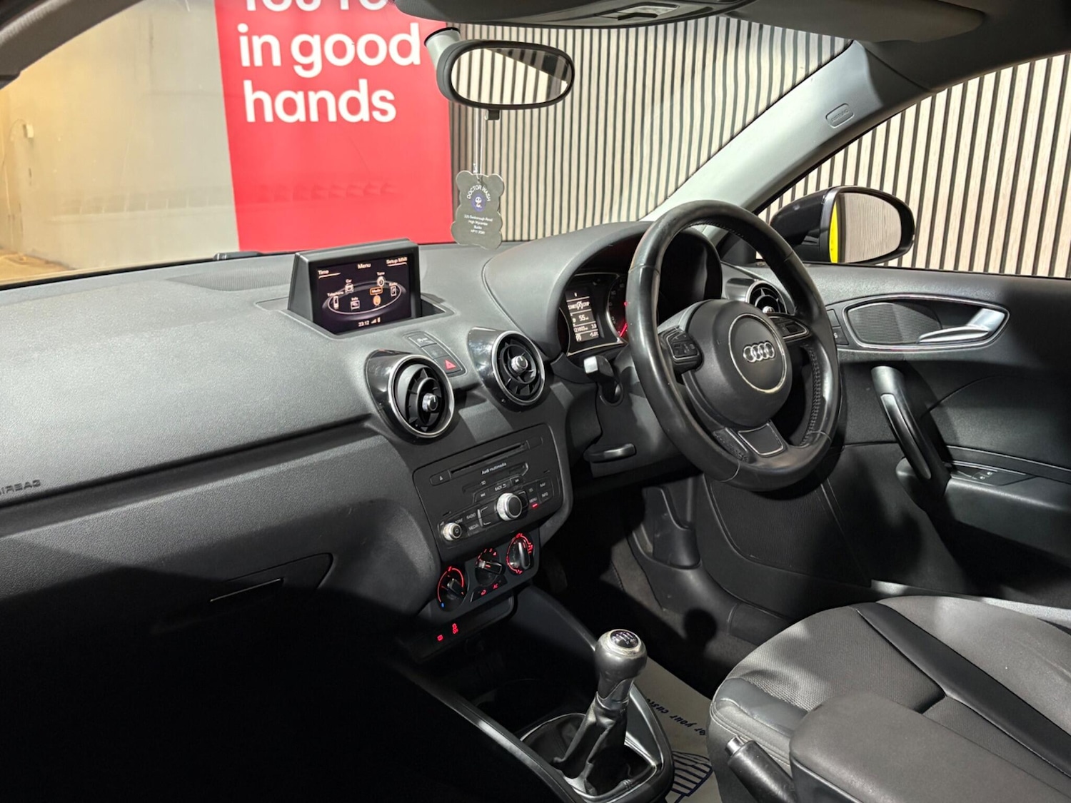 Used Audi A1 2011 for sale - 77351332: Photo 25