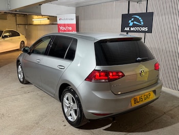 Used Volkswagen Golf 2015 for sale - 77497328: Photo