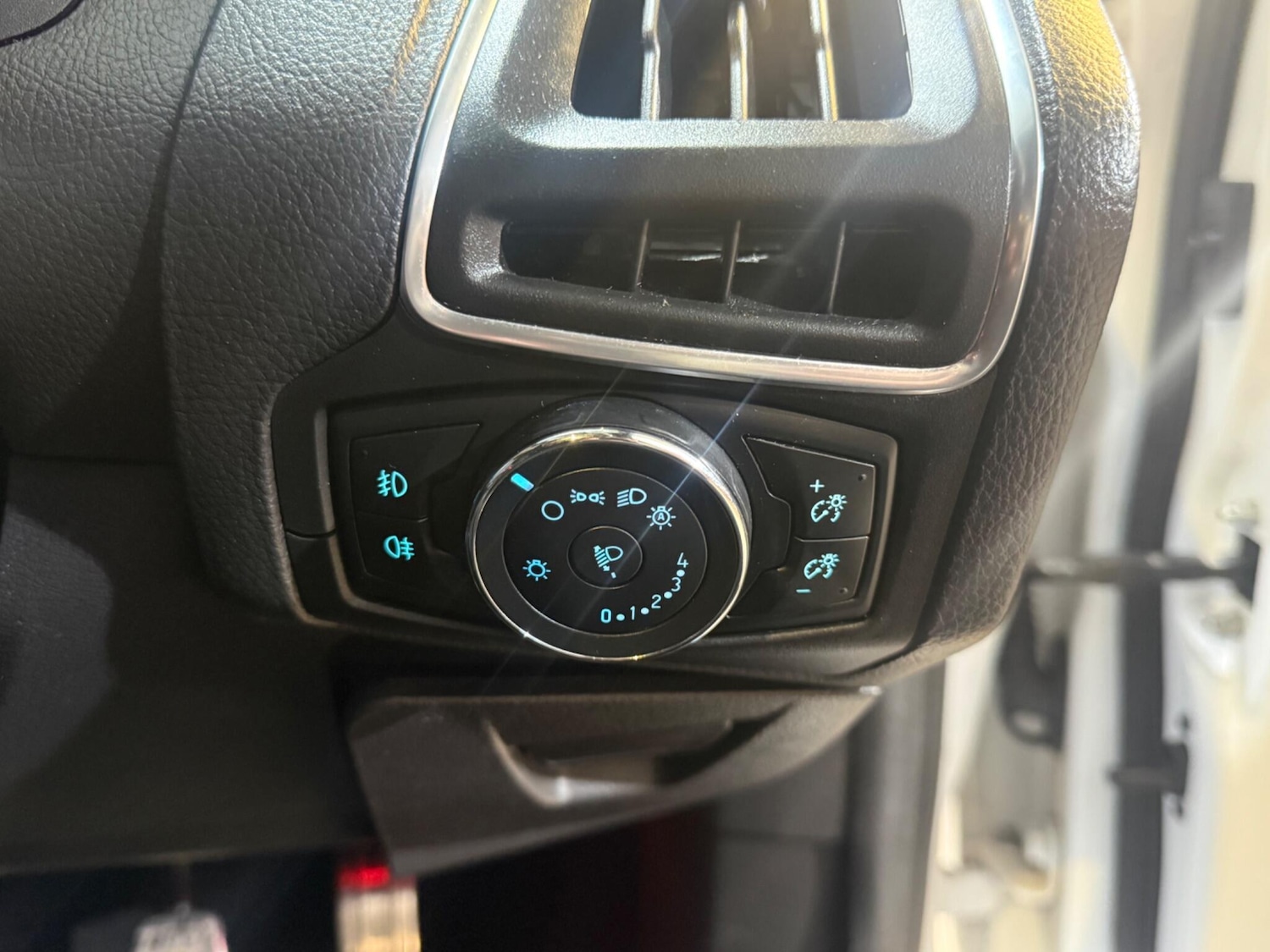 Used Ford Focus 2013 for sale - 77549866: Photo 43