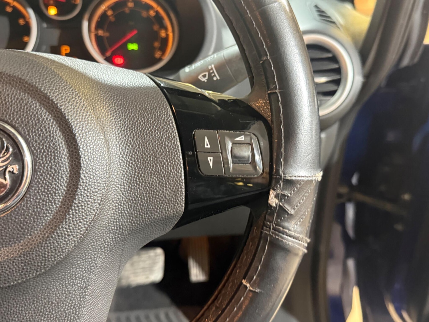 Used Vauxhall Corsa 2007 for sale - 78100879: Photo 28