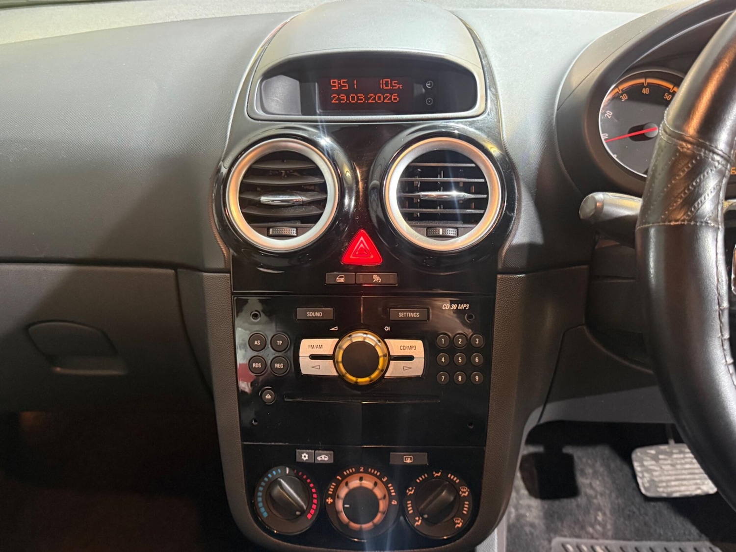 Used Vauxhall Corsa 2007 for sale - 78100879: Photo 30