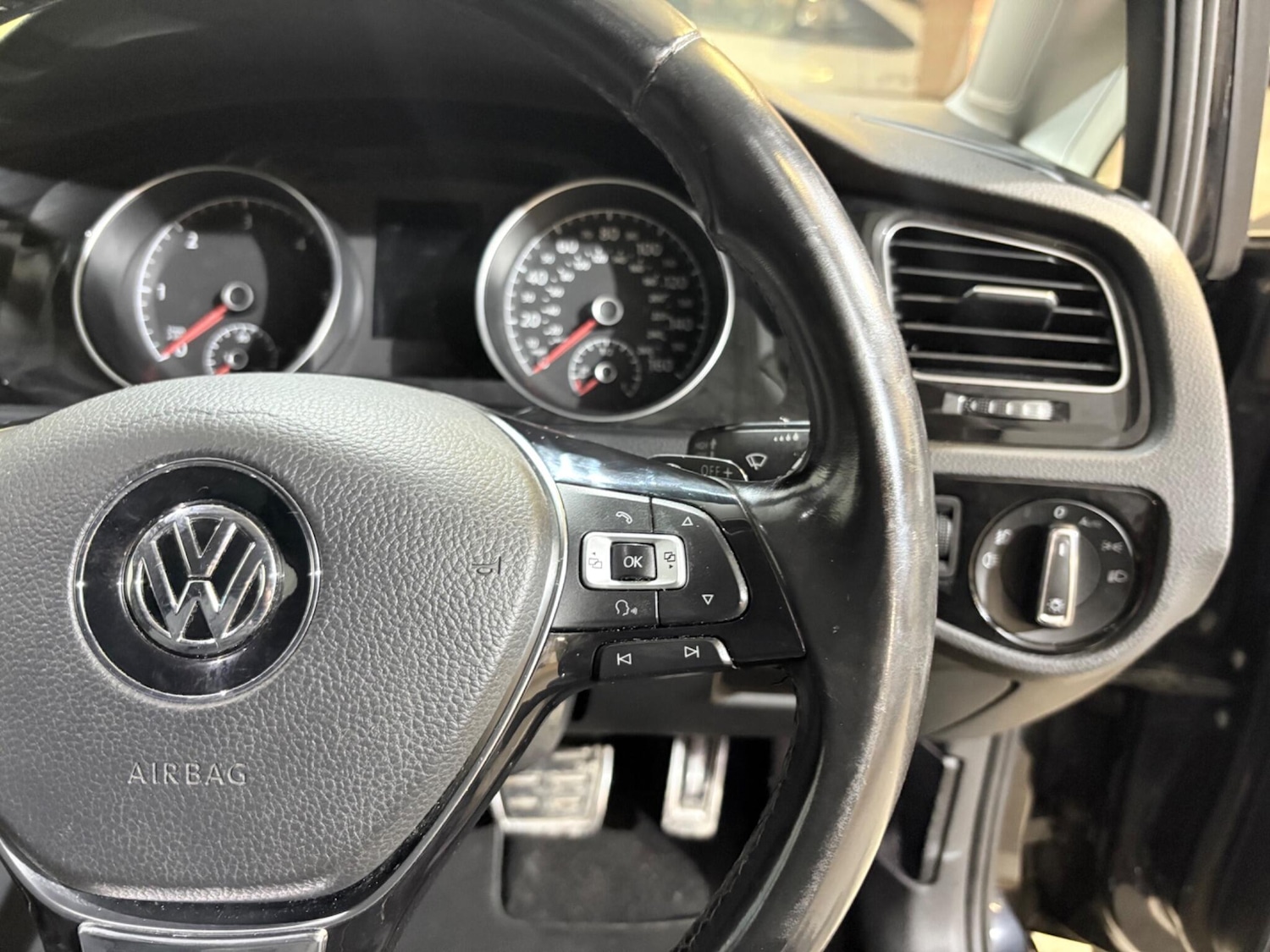 Used Volkswagen Golf 2014 for sale - 76512228: Photo 39