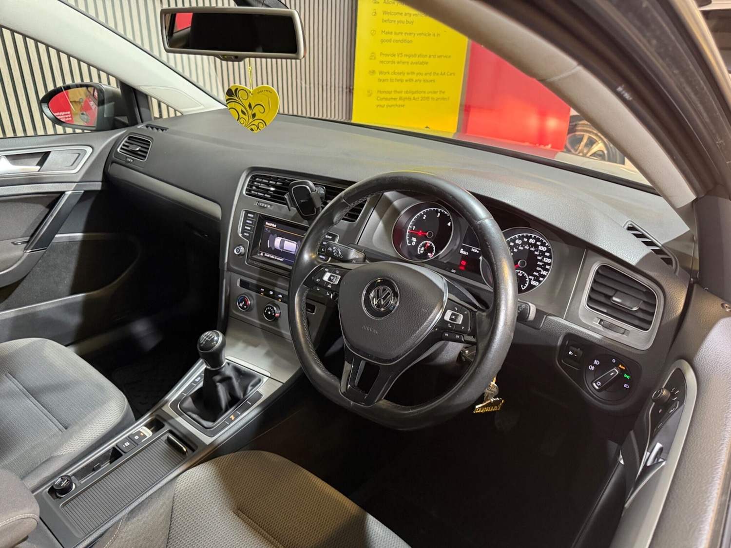 Used Volkswagen Golf 2014 for sale - 76992793: Photo 20