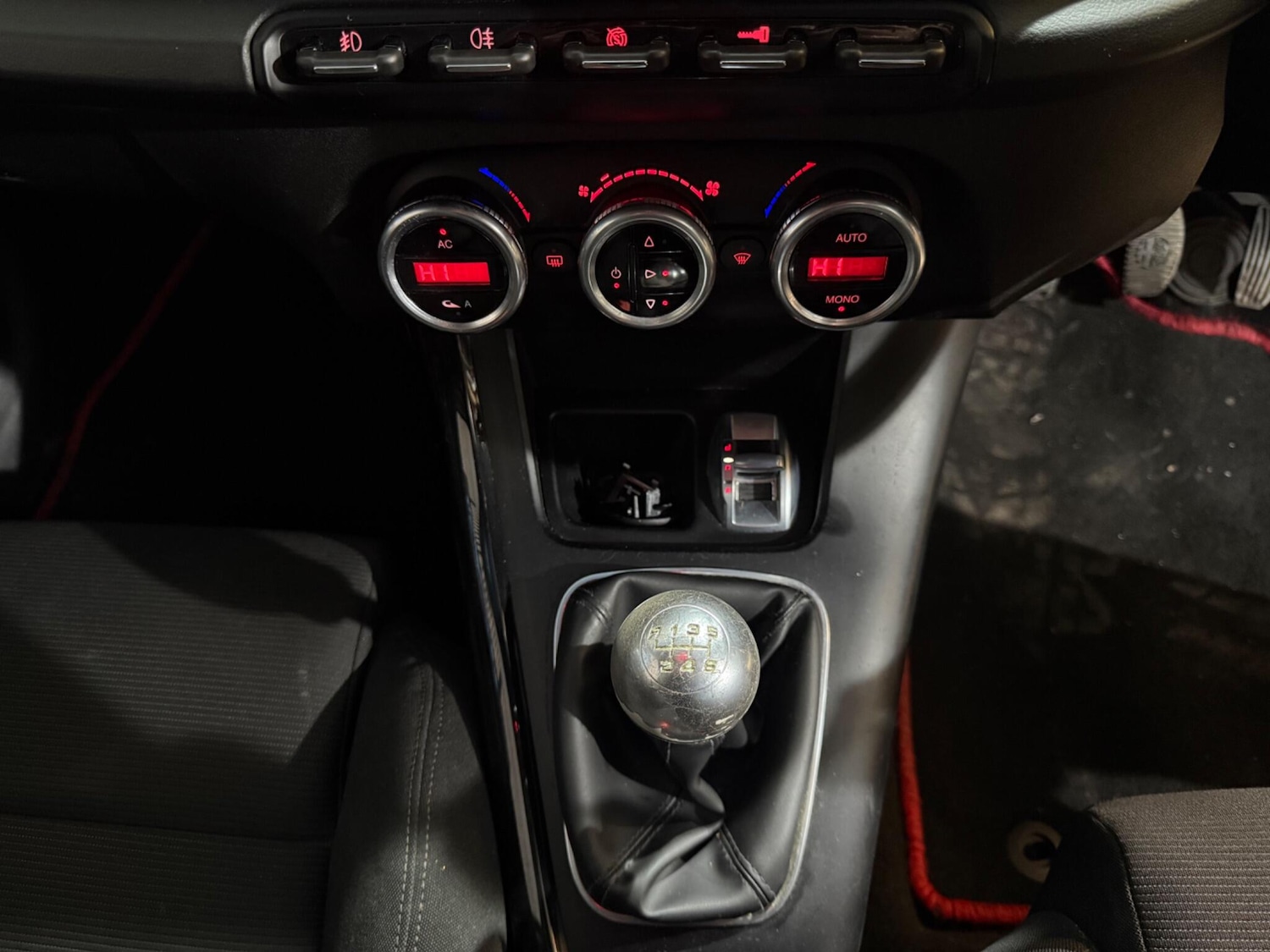 Used Alfa Romeo Giulietta 2010 for sale - 77066630: Photo 18