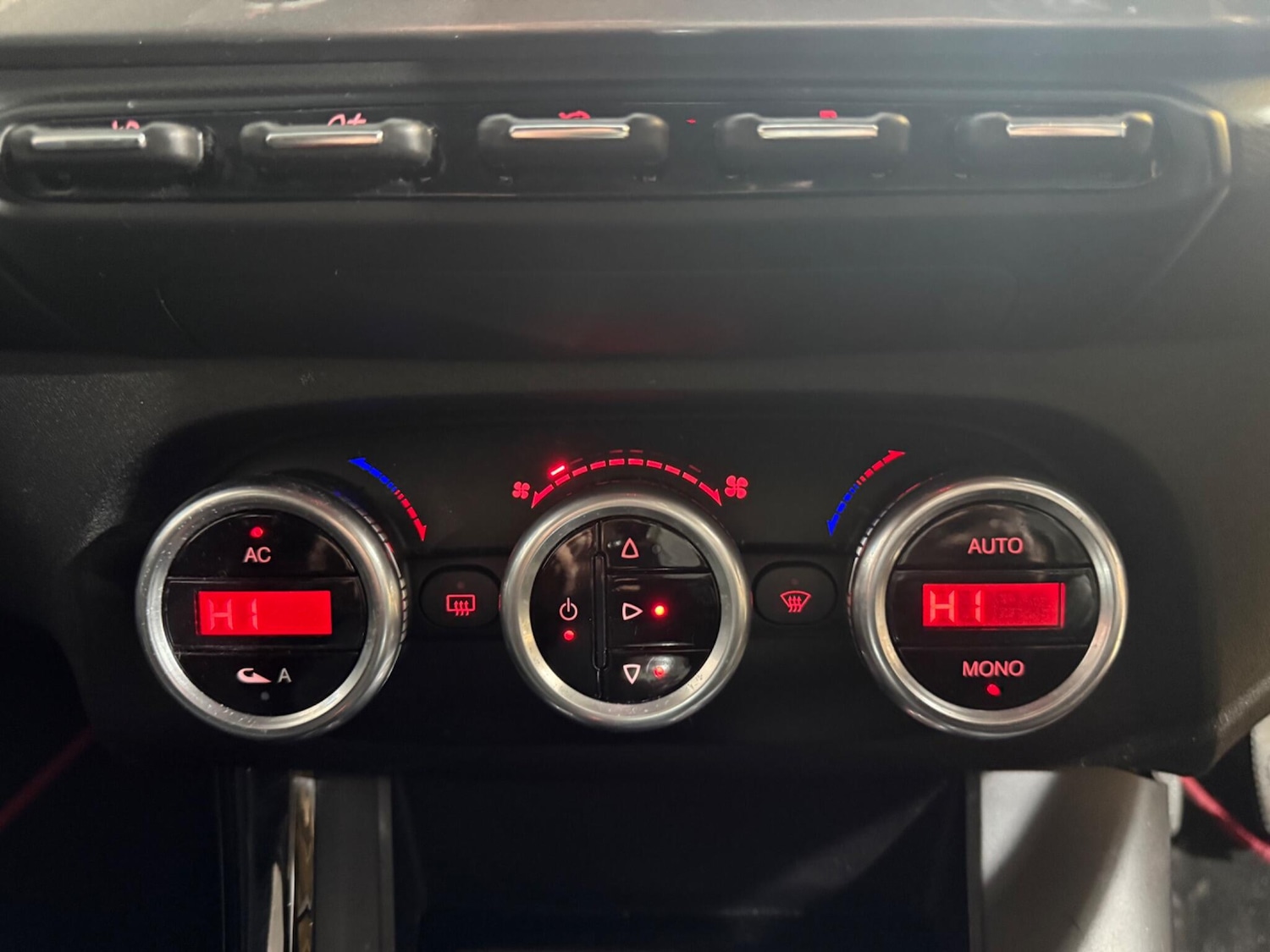 Used Alfa Romeo Giulietta 2010 for sale - 77066630: Photo 27