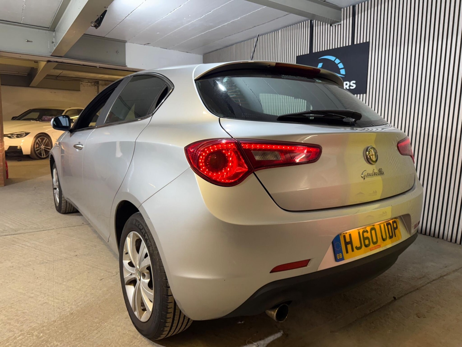 Used Alfa Romeo Giulietta 2010 for sale - 77066630: Photo 3