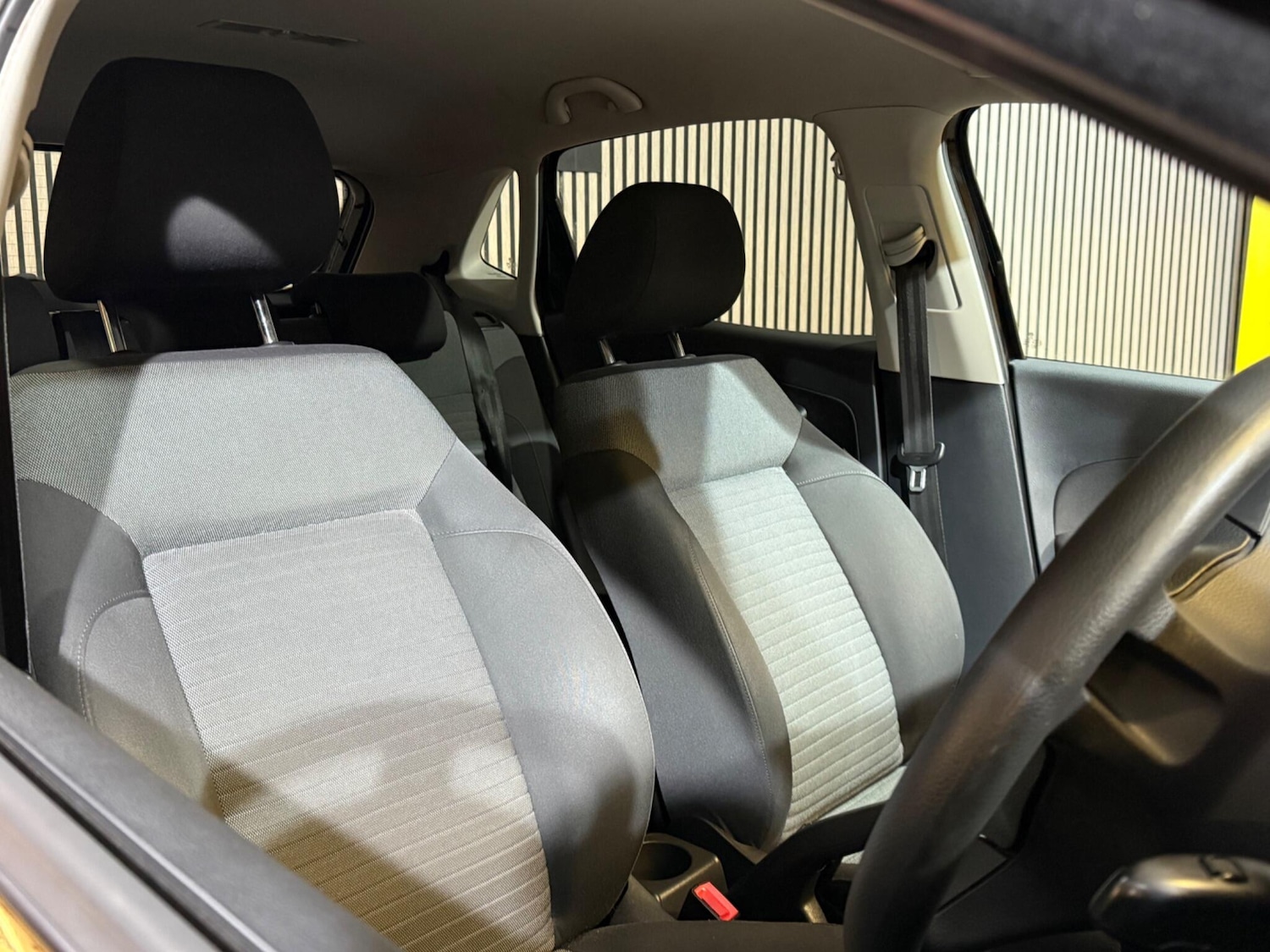 Used Volkswagen Polo 2011 for sale - 77400598: Photo 15