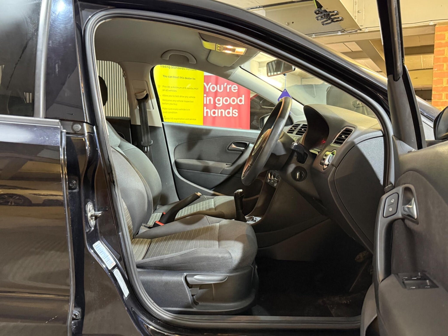 Used Volkswagen Polo 2011 for sale - 77400598: Photo 17