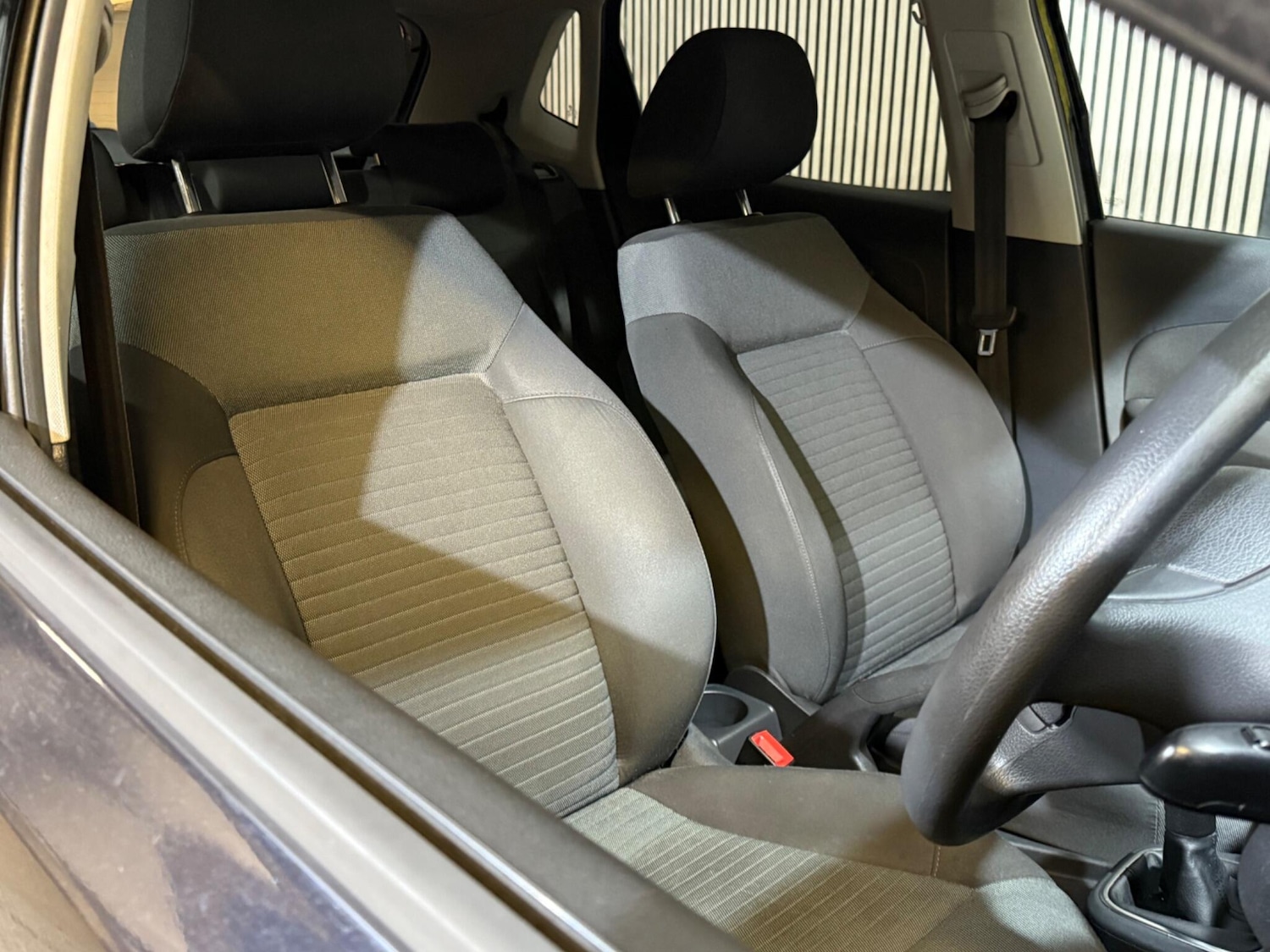 Used Volkswagen Polo 2011 for sale - 77400598: Photo 18