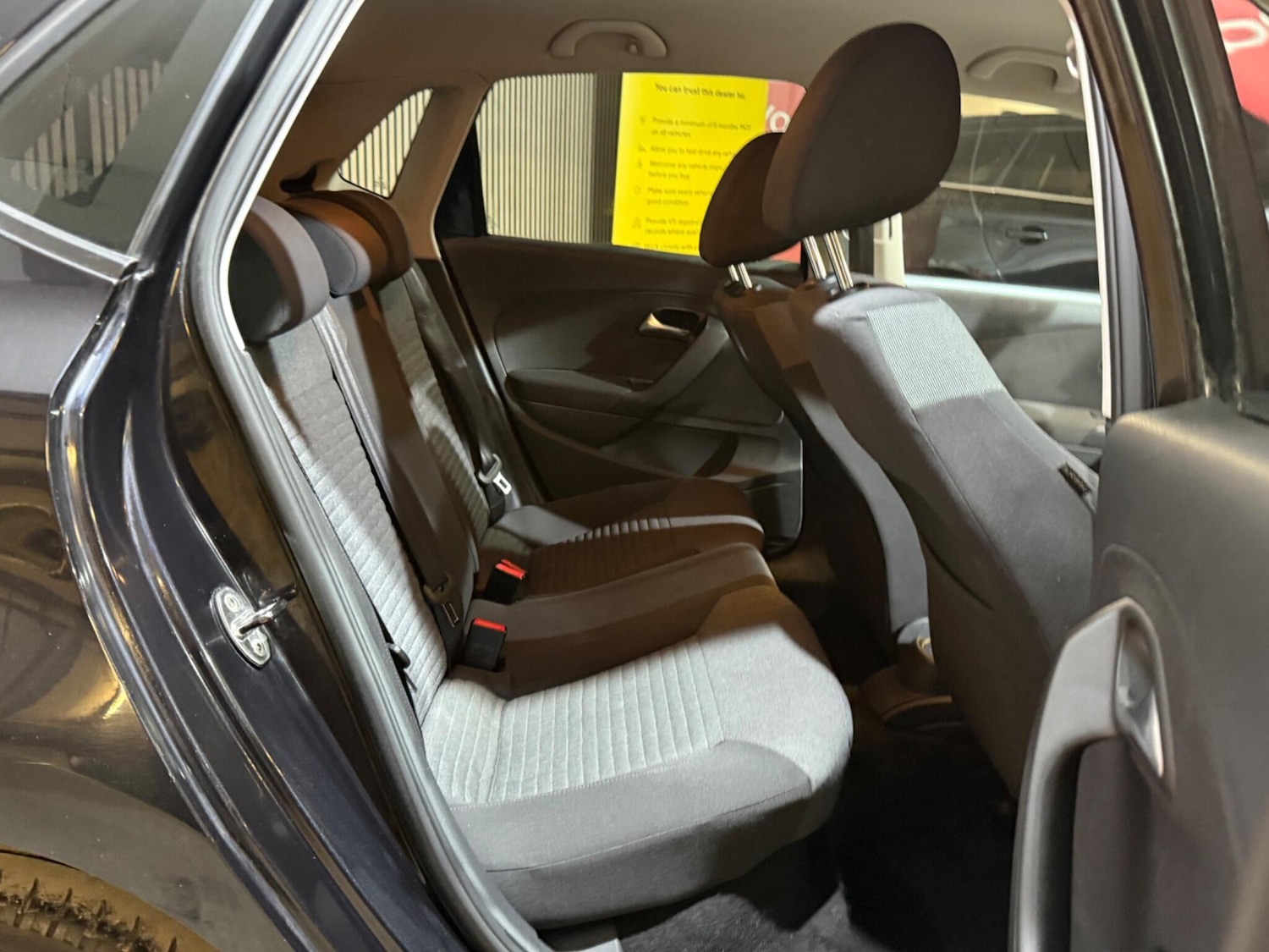 Used Volkswagen Polo 2011 for sale - 77400598: Photo 19