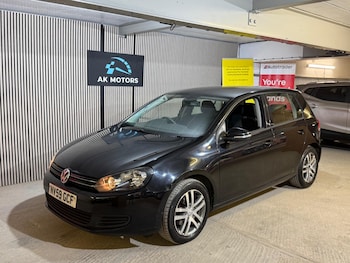Used Volkswagen Golf 2010 for sale - 79075940: Photo