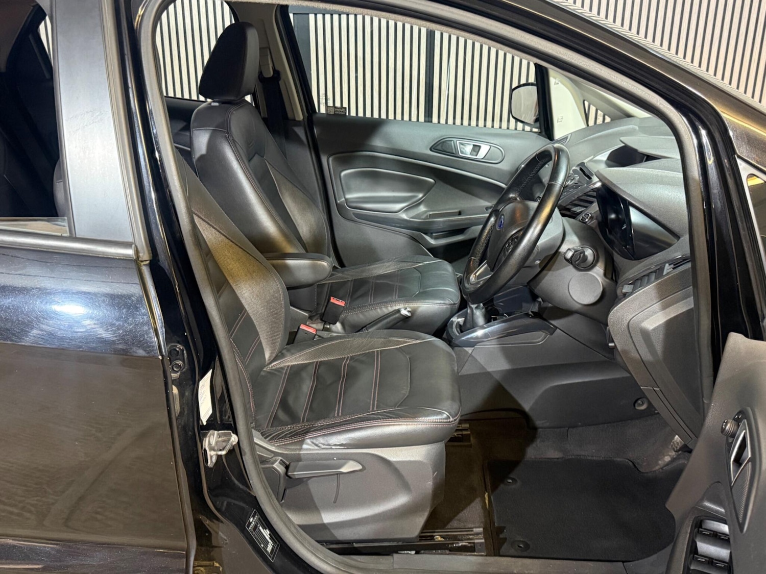 Used Ford Ecosport 2015 for sale - 78100873: Photo 26