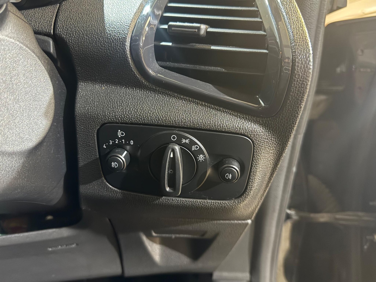 Used Ford Ecosport 2015 for sale - 78100873: Photo 34