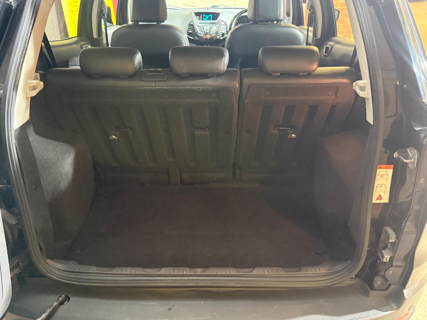 Used Ford Ecosport 2015 for sale - 78100873: Photo 40