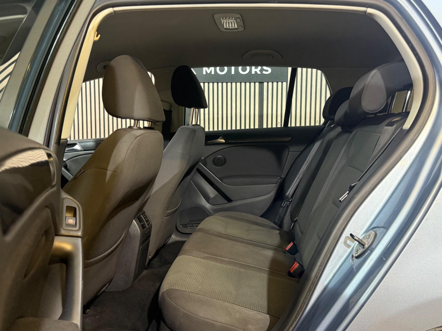 Used Volkswagen Golf 2011 for sale - 76935984: Photo 25