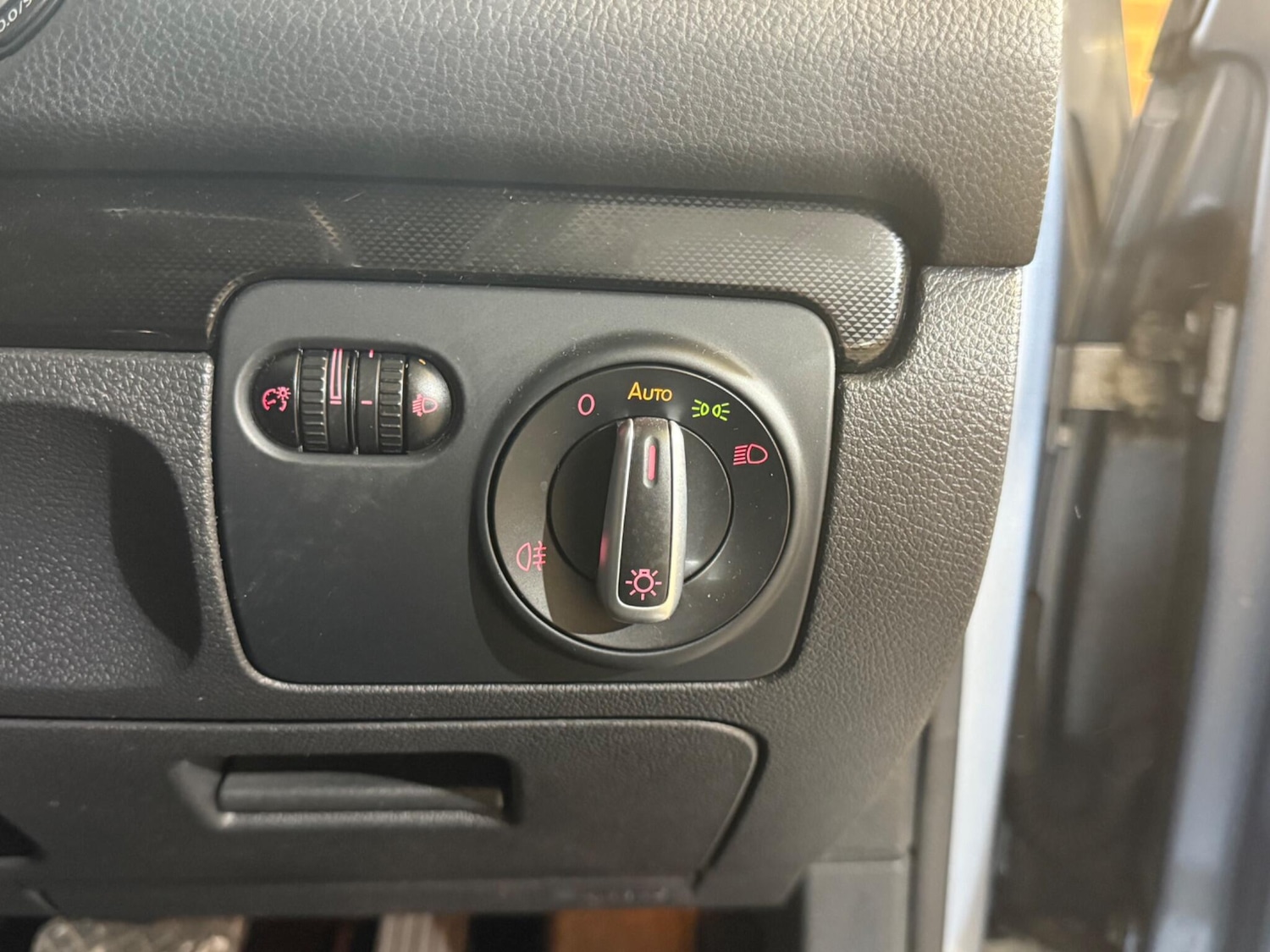 Used Volkswagen Golf 2011 for sale - 76935984: Photo 26