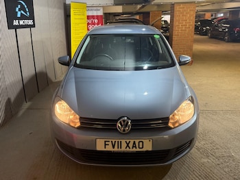 Used Volkswagen Golf 2011 for sale - 76935984: Photo