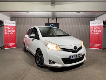 Used Toyota Yaris 2014 for sale - 76422734: Photo