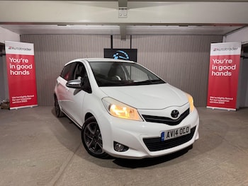 Used Toyota Yaris 2014 for sale - 76422734: Photo