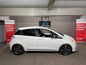 Used Toyota Yaris 2014 for sale - 76422734: Photo