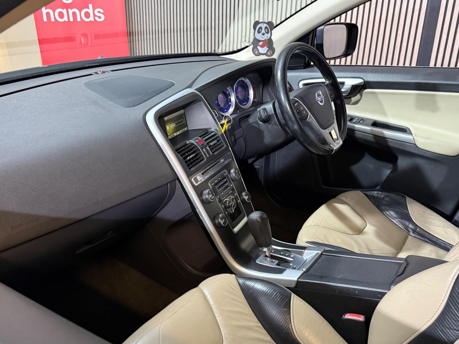 Used Volvo XC60 for sale - 77242822: Photo 22